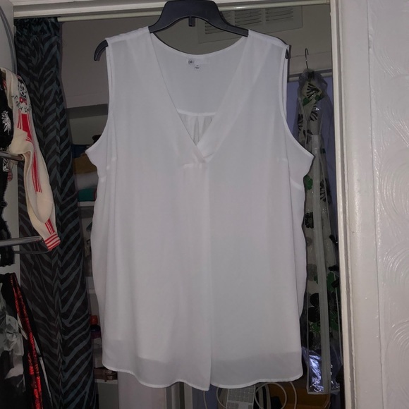 DR2 Tops - 🌟‼️ 4/$30 deal Professional top